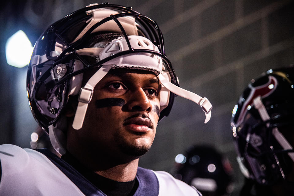 EAST RUTHERFORD, NJ - DECEMBER 15:  Deshaun Watson #4 of the Houston Texans waits to take the field before the game against the New York Jets at MetLife Stadium on December 15, 2018 in East Rutherford, New Jersey. (Photo by Mark Brown/Getty Images)