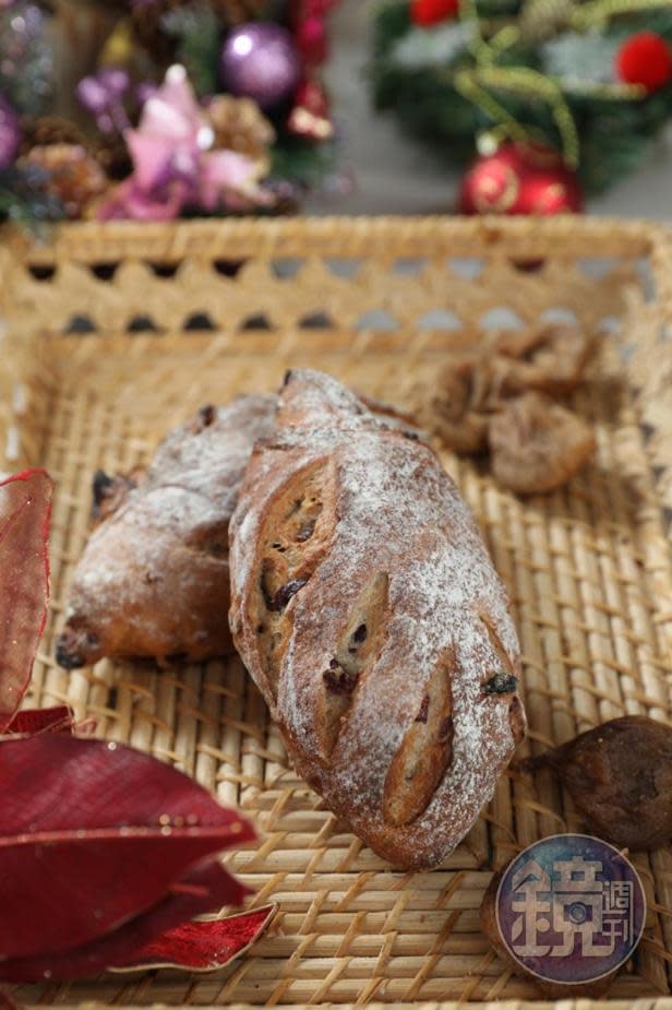 「無花果裸麥」用天然酵種的酸香統合果香和麥香，引人回味。（70元／個）