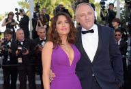 Au moins une fois par an, Salma Hayek et François-Henri Pinault clament leur amour l'un pour l'autre dans des interviews pour des médias du monde entier. Une belle preuve de leur attachement et des mots forts, qui ont une résonance toute particulière, à cette époque où près de 45% des mariages finissent par un divorce, en France. Un exemple ? En 2015, dans Psychologies Magazine, l'actrice déclarait sa flamme à son mari : <em>"Quand je suis tombée amoureuse de mon mari, j'avais plus de 40 ans, je savais reconnaître le véritable amour : il consiste à aimer l'âme de l'autre. On a trouvé un équilibre pour ni s'ennuyer de trop d'accords entre nous, ni se torturer de trop de différences. Avec lui, j'aime parler... expérimenter"</em>. L'année suivante, dans <em>Red Magazine</em>, la Mexicaine expliquait les secrets de son mariage, et de son amour : <em>"Continuer à rire, à découvrir l'autre, à passer du temps l'un avec l'autre… Un bon mariage, rempli d'amour, est mon plus grand accomplissement"</em>. De son côté, François-Henri Pinault n'est évidemment pas en reste.