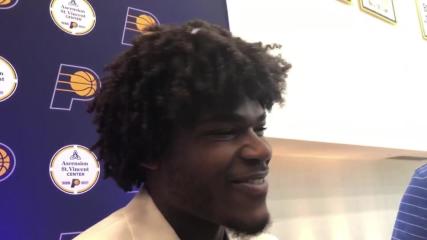 Jarace Walker speaks to the media at his introductory press conference