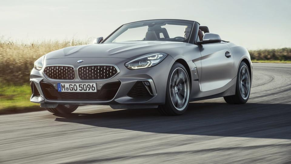 Roadster für 2019: Nach seiner Messepremiere auf dem Pariser Autosalon hält BMW für den Z4 drei Motoren parat, wenn er im März 2019 in den Handel kommt. Foto: Bernhard Limberger/BMW