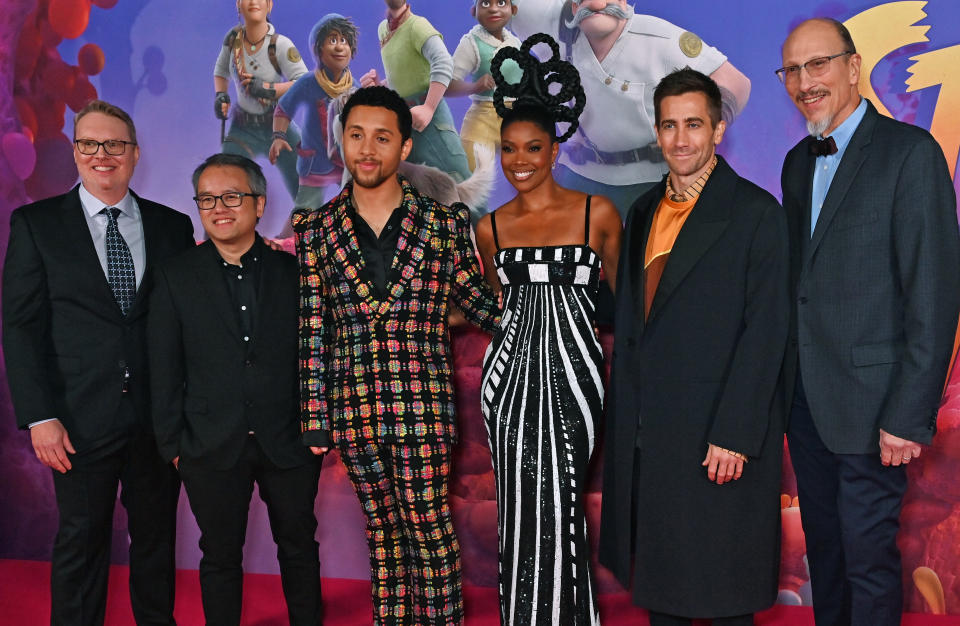 LONDON, ENGLAND - NOVEMBER 17: (L to R) Don Hall, Qui Nguyen, Jaboukie Young-White, Gabrielle Union, Jake Gyllenhaal and Roy Conli attend the UK Premiere of 