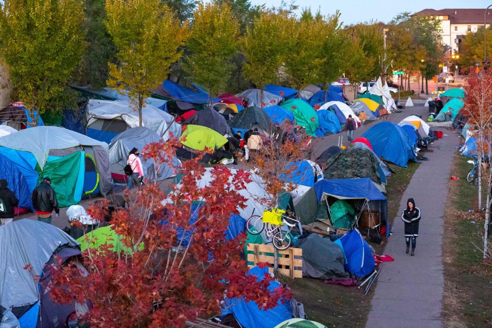 A tent city for homeless residents along Cedar and Hiawatha Avenues in Minneapolis in early August 2018. (Photo: KEREM YUCEL via Getty Images)