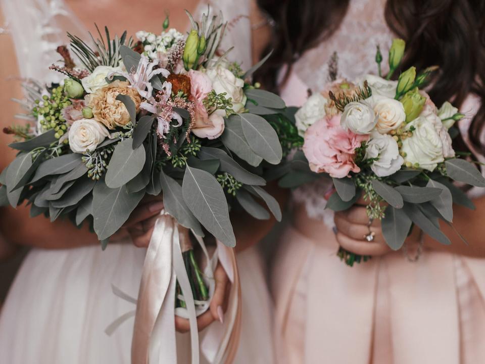 bridesmaids holding flowers