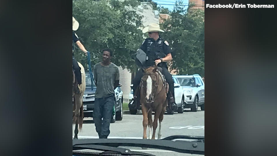 La foto que circuló en redes sociales ha causado gran indignación. (Captura de ABC13 News KTRK Houston)