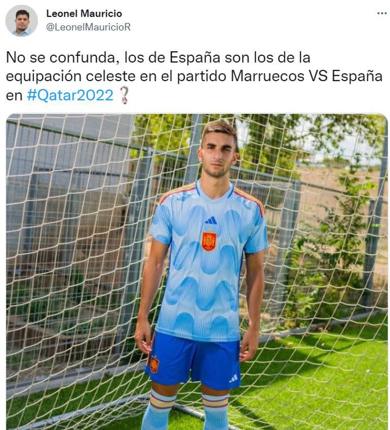 Los memes de la vestimenta celeste de España ante Marruecos