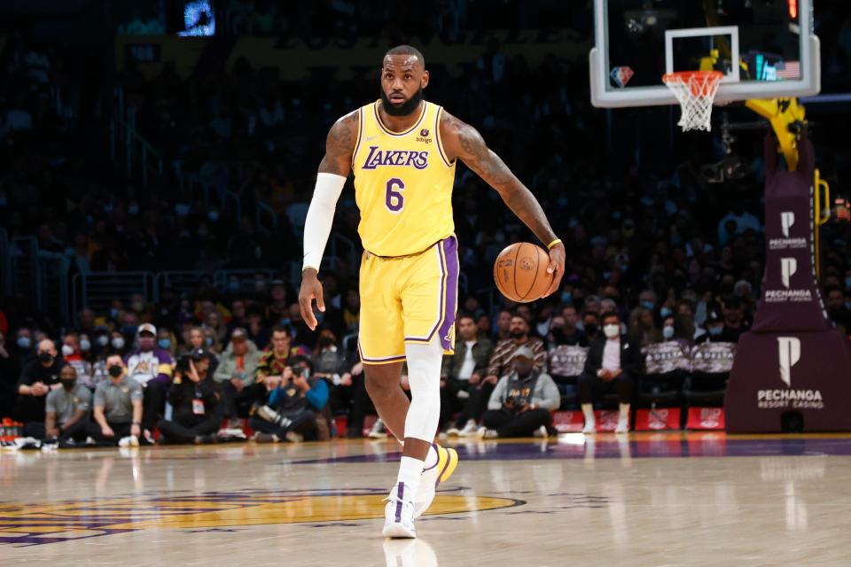 LeBron James missed the Lakers&#x002019; game against the Kings on Tuesday and he could also miss at least the next two games, depending on when his isolation period began.