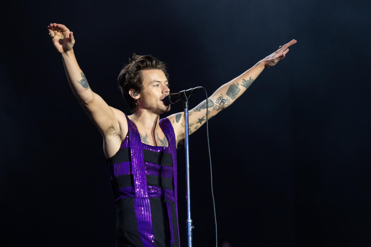 COVENTRY, ENGLAND - MAY 29:  Harry Styles performs on the Main Stage at War Memorial Park on May 29, 2022 in Coventry, England.  (Photo by Joseph Okpako/WireImage)