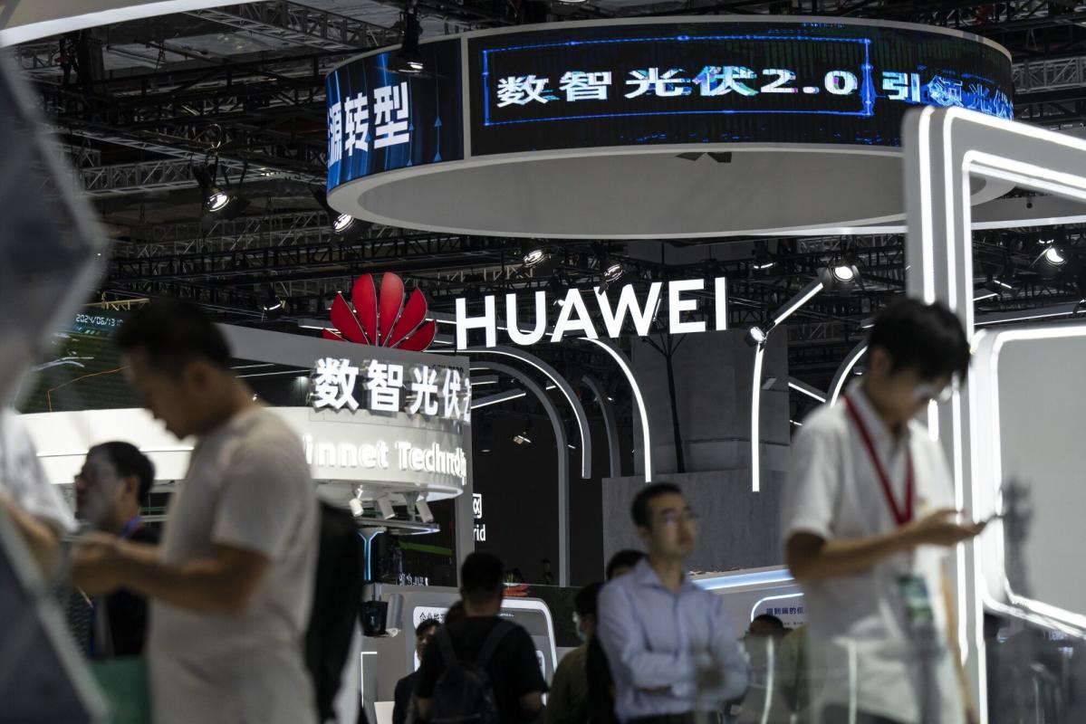 Huawei Revenue Jumps After Eating Apple's Market Share in China