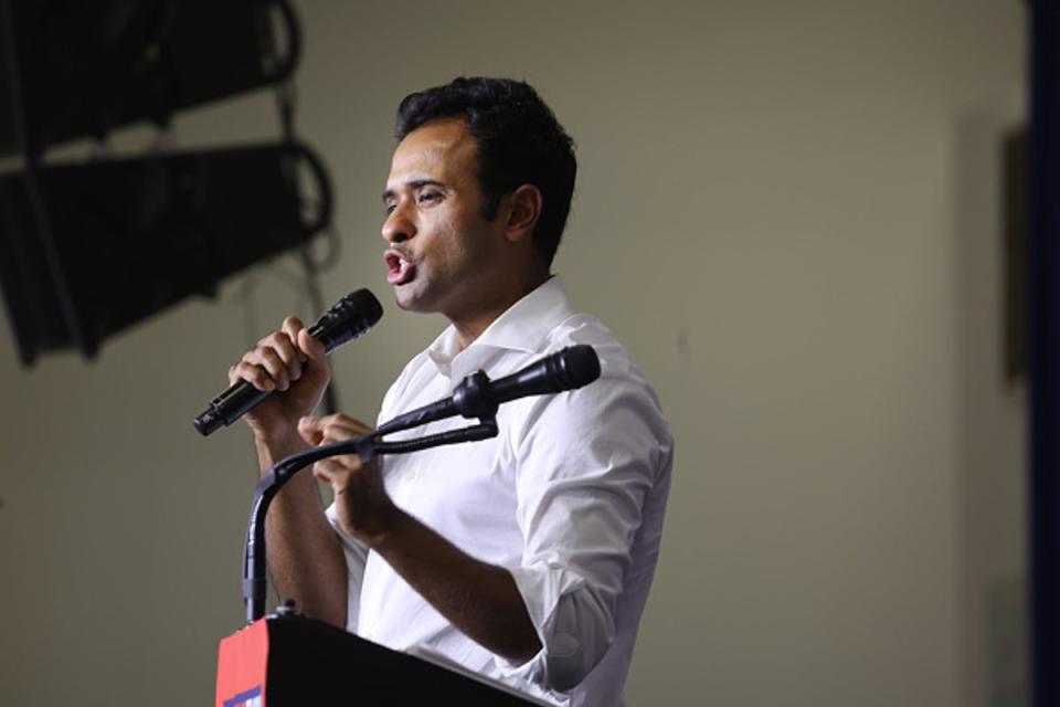 Republican presidential candidate businessman Vivek Ramaswamy speaks to guests at Ashley's BBQ Bash (Getty Images)