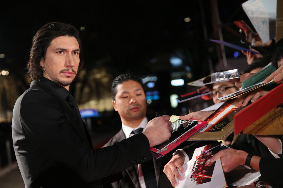 Adam Driver prefiere ignorar los comentarios, tanto positivos como negativos, en torno a su apariencia y carrera. (Foto de Christopher Jue/Getty Images for Disney)