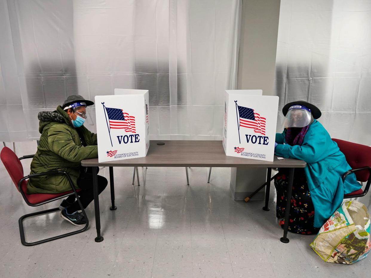 early voters Cleveland polling site