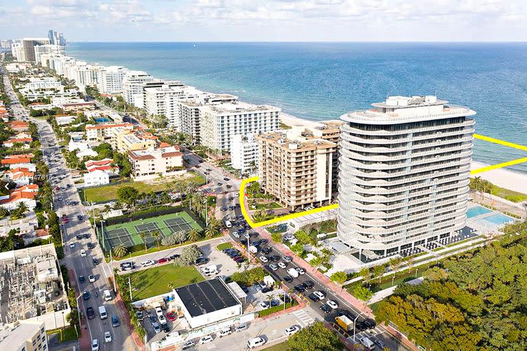 El complejo que sufrió un derrumbe en una de sus alas, en Miami Dade