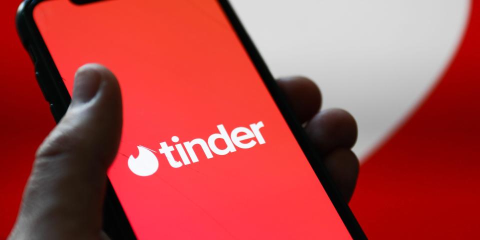 Tinder app on smart phone
