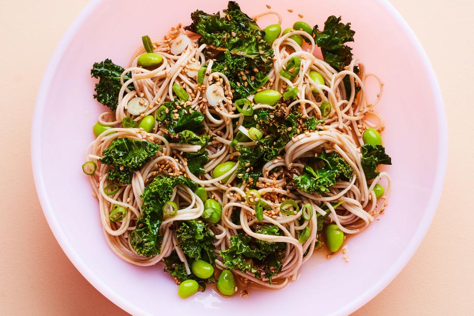 Roasted kale, noodles, and peanut sauce are all you need for a quick and delicious lunch.