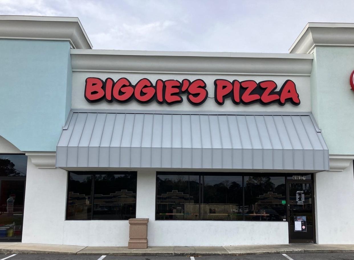 Biggie's Pizza at 4160 Southside Blvd. in the Gates of Tinseltown shopping center appears to have closed. Employees at neighboring businesses say the restaurant closed for the New Year's holiday and hasn't reopened.