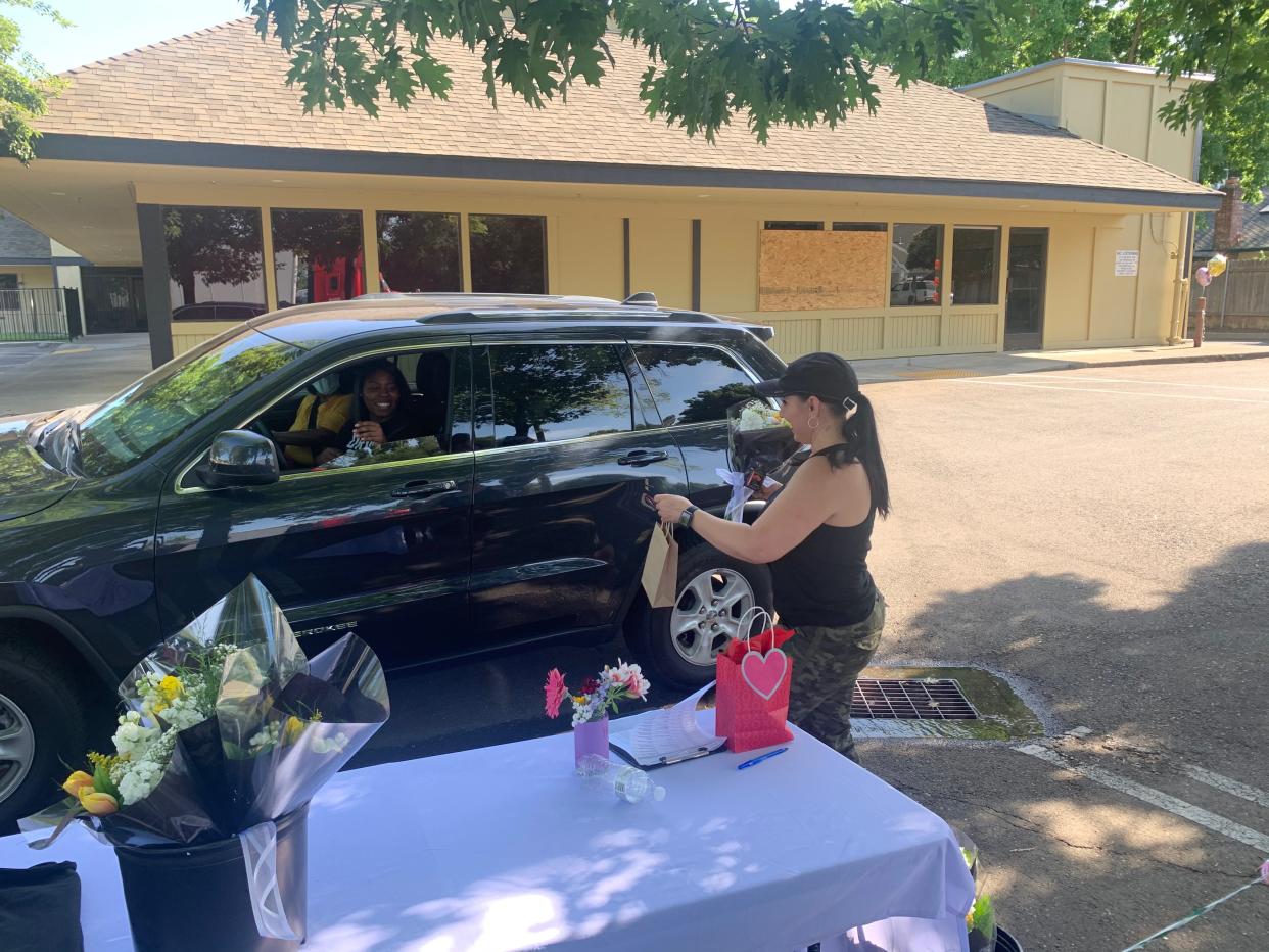 Tara Taylor, president of Single Mom Strong, celebrated single mothers with a Mother's Day drive-through in Sacramento. (Photo: Tara Taylor/Single Mom Strong)