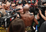 <p>The Most Brutal Photos From The Mayweather-McGregor Fight </p>