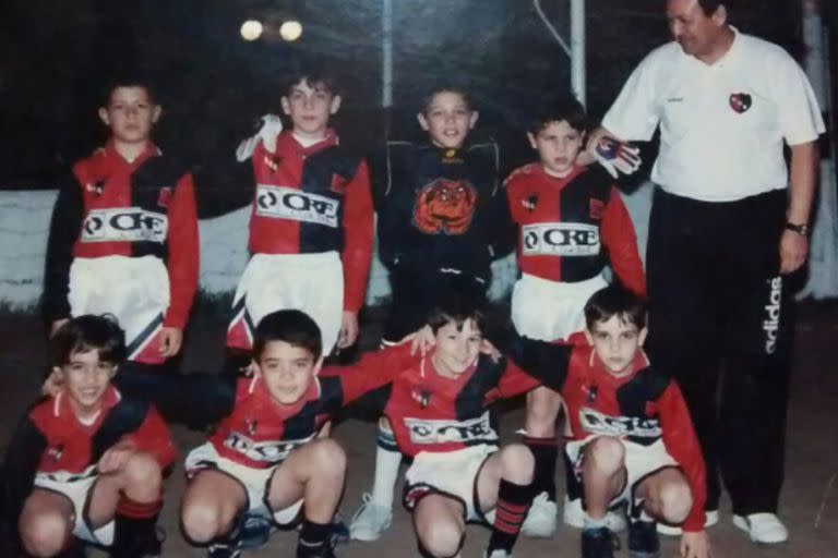 Lionel Messi de chico jugando en Newells Old Boys