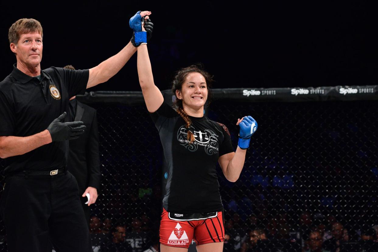 Ilima-Lei MacFarlane fights Nov. 3 for the inaugural Bellator women’s flyweight championship. (Special to Yahoo Sports)