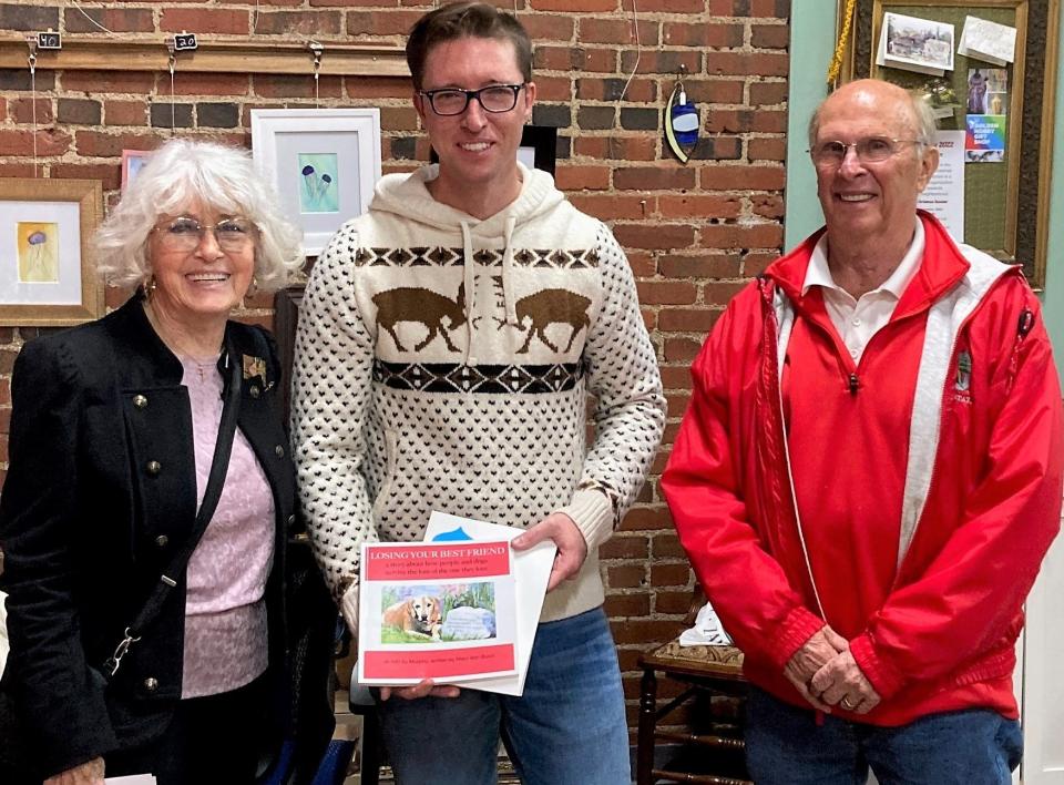 Mary Ann Bucci and Ron Bucci present Matthew Fox with the 2022 Ronna Bucci and Dr. Charles Dietz Award at Fox's art glass studio.