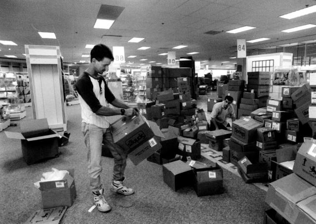 Stores in Miami used to look like that? See early photos of Burdines, Sears  and others