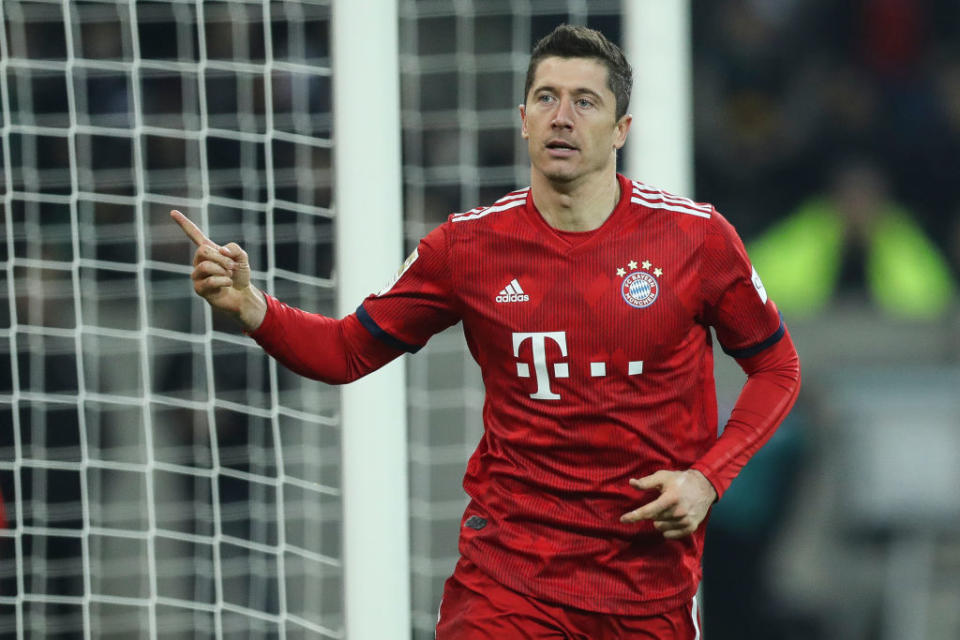 8e : Robert Lewandowski