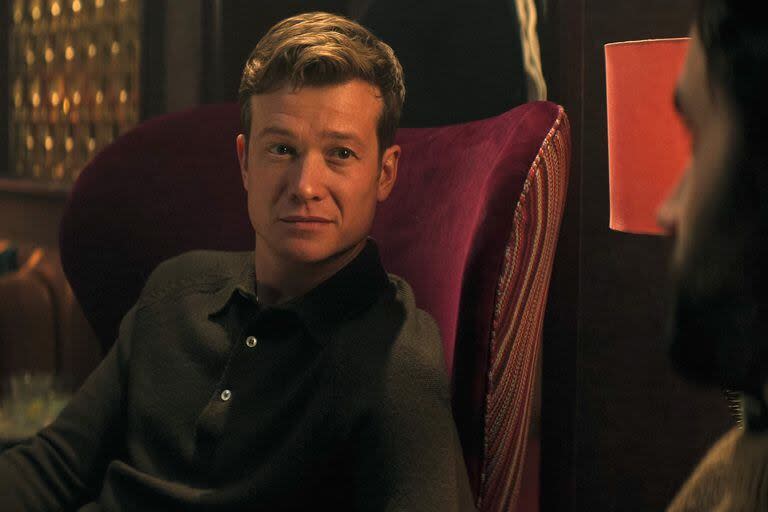 Ed Speleers en en una nueva temporada del thriller You, en que interpreta al misterioso escritor Rhys Montrose