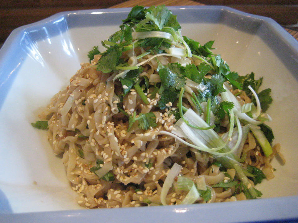 Cold sesame noodles (Photo: Fang Restaurant)