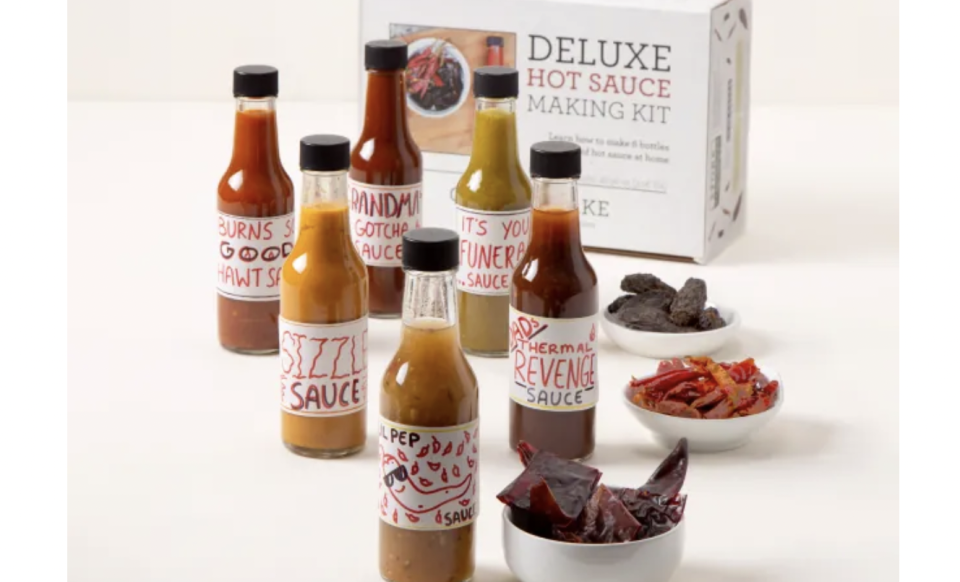 Best gifts to give your boyfriend: Hot sauce kit