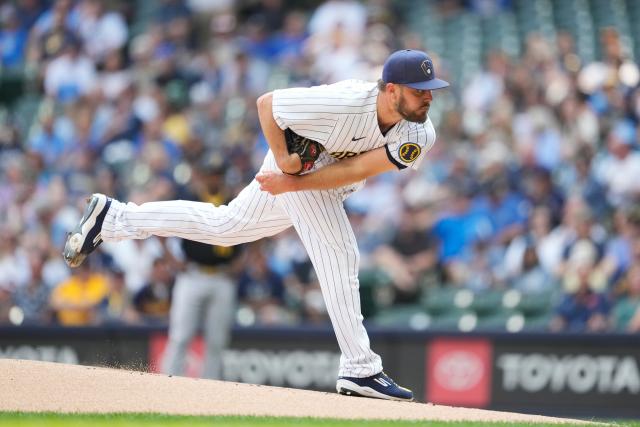 Brewers place right-hander Julio Teheran on IL with hip injury, recall  Strzelecki