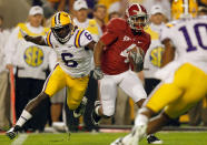 TUSCALOOSA, AL - NOVEMBER 05: Marquis Maze #4 of the Alabama Crimson Tide returns a kick-off and runs from Craig Loston #6 of the LSU Tigers during the first half of the game at Bryant-Denny Stadium on November 5, 2011 in Tuscaloosa, Alabama. (Photo by Streeter Lecka/Getty Images)