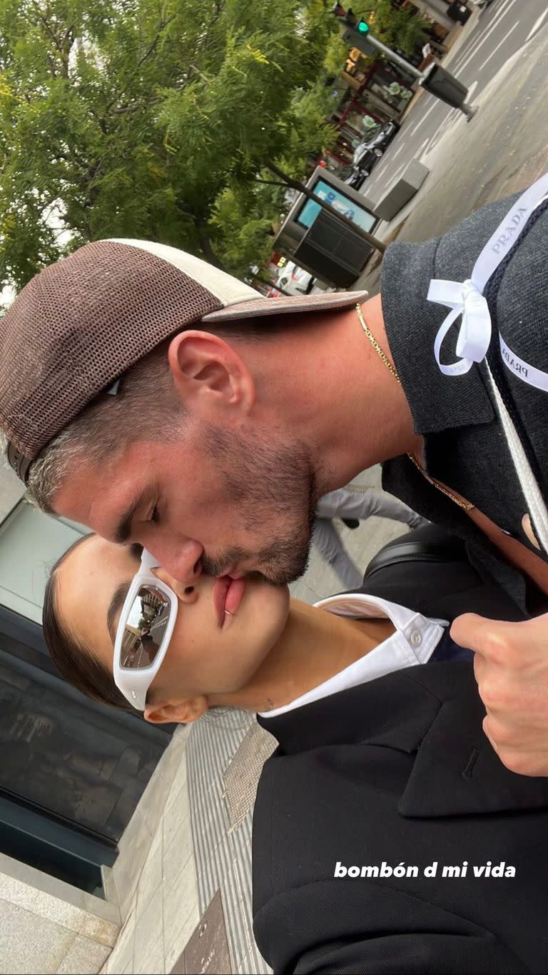 El romántico beso de Tini y Rodrigo