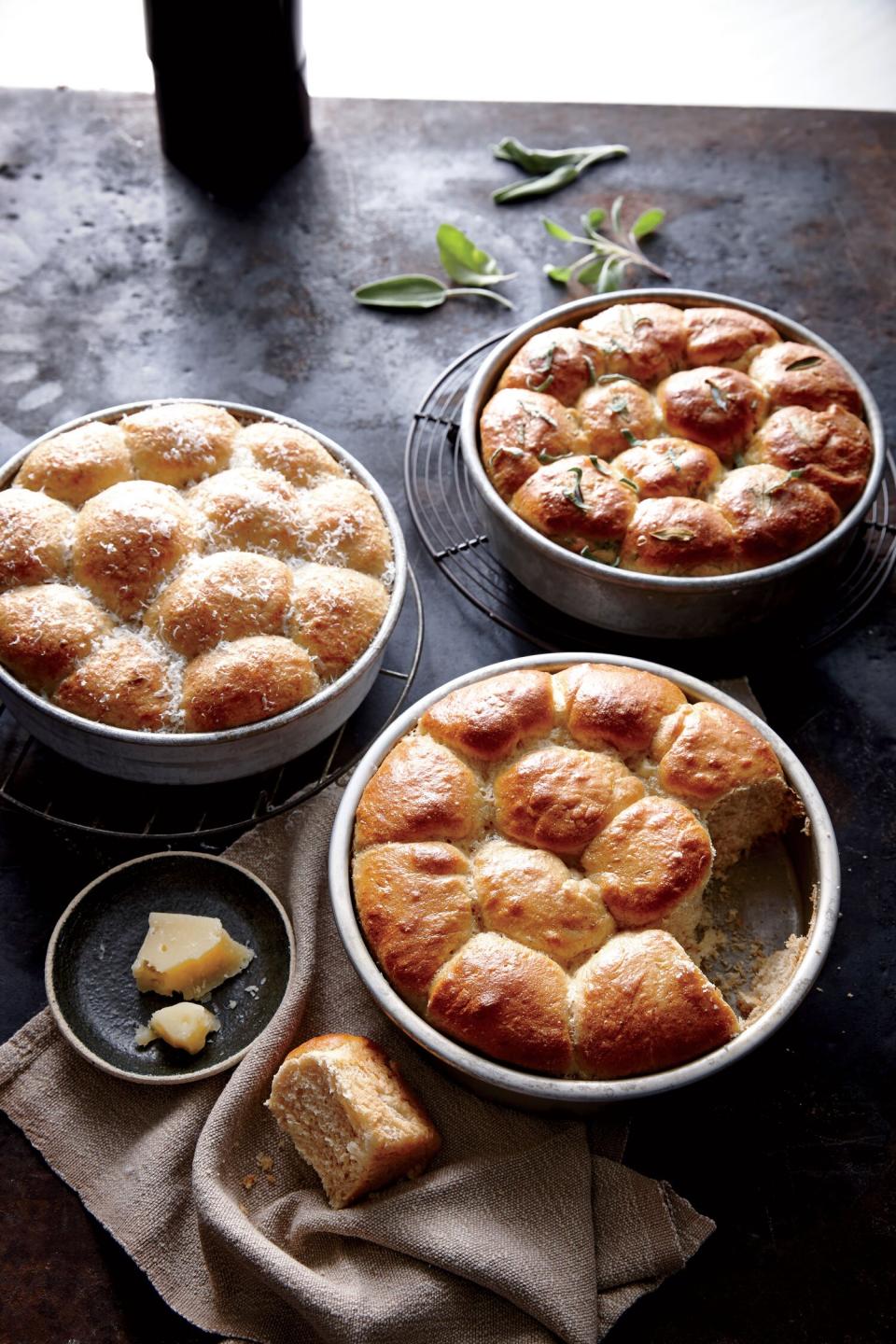 Rosemary-Asiago Whole-Wheat Pull-Apart Rolls