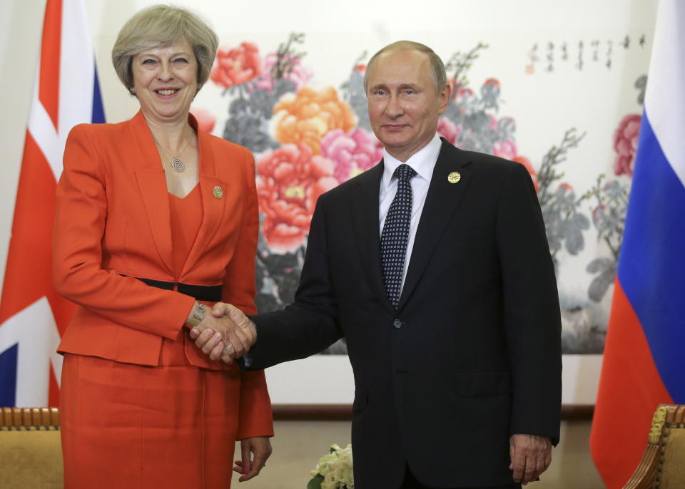 Vladimir Putin and Theresa May pictured together in 2016. (Getty Images)