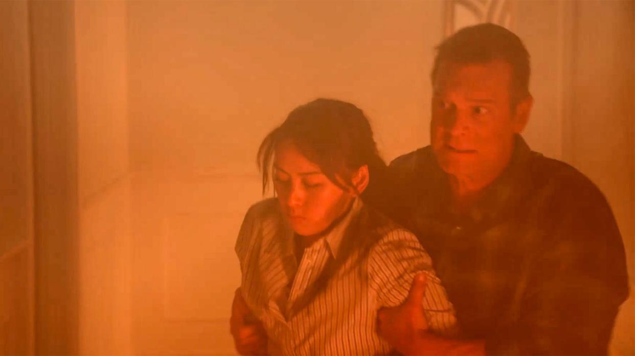 Tamara (Diana Lu) and Bobby (Peter Krause) battle flames on '9-1-1'