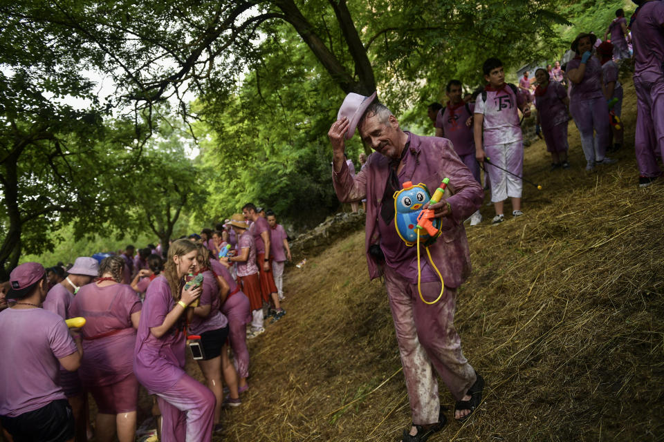 <p>A man gestures as he takes part in a wine battle, in the small village of Haro, northern Spain, Friday, June 29, 2018. (Photo: Alvaro Barrientos/AP) </p>