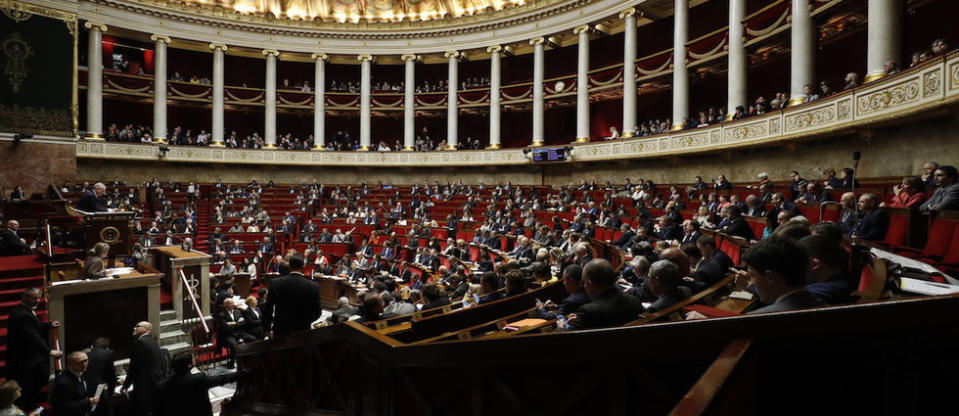 Après dix heures de débats et des pics de tension, les députés ont adopté en première lecture une proposition de loi visant à allonger le délai légal pour l'avortement (illustration). 
