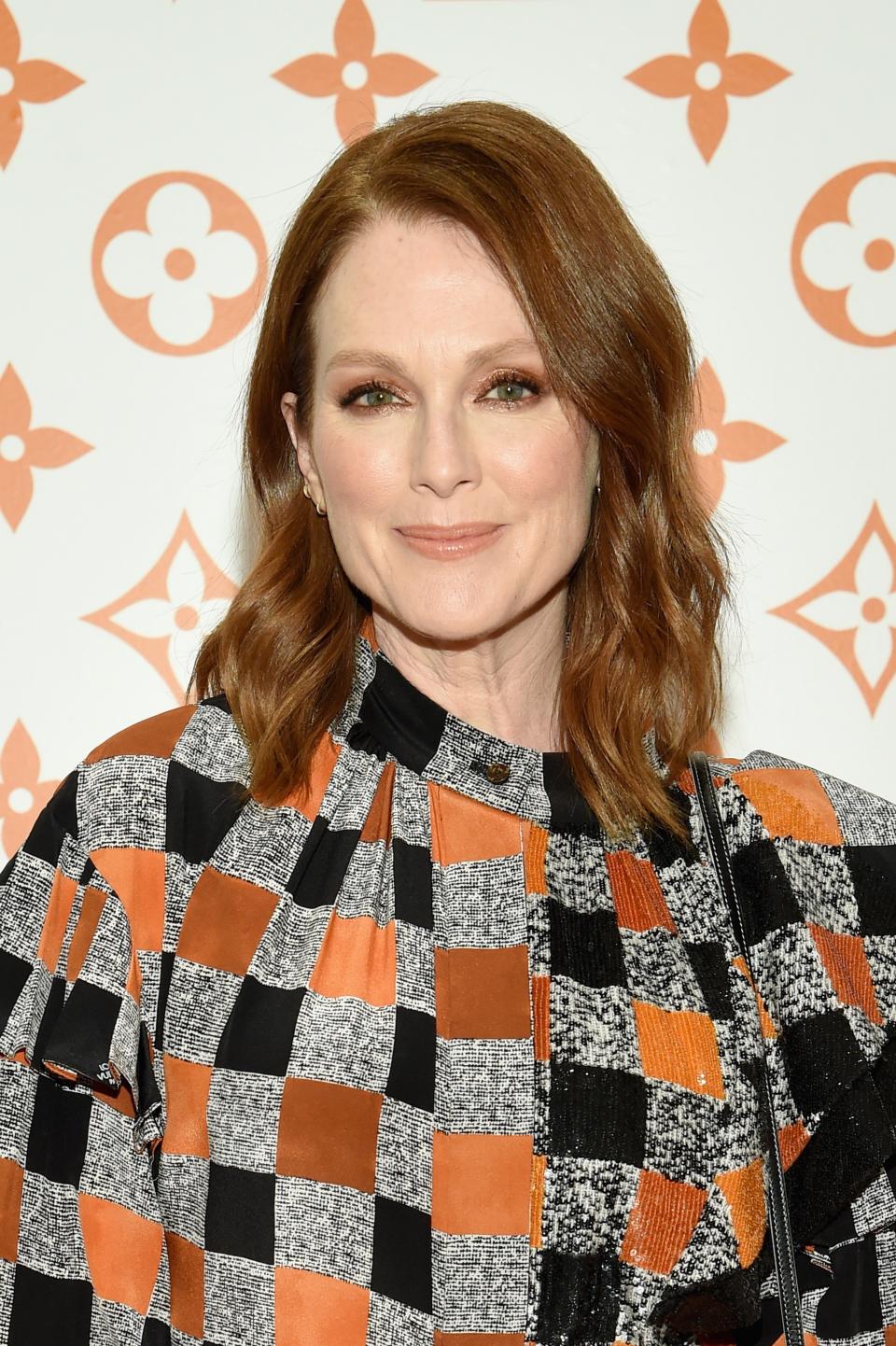 Julianne Moore (Julie Anne Smith)