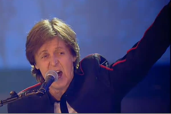 Paul McCartney Closes The London Olympics Opening Ceremony