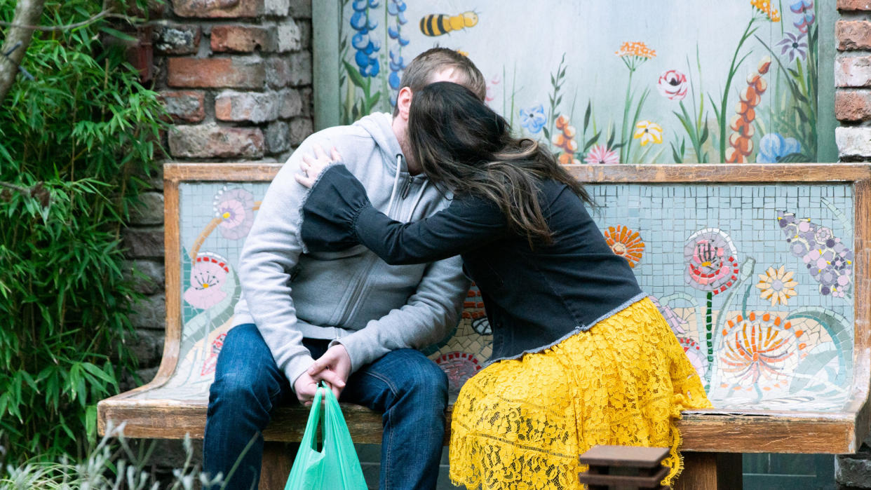 Tyrone and Alina share a kiss on 'Coronation Street', via the use of body doubles. (Credit: ITV)