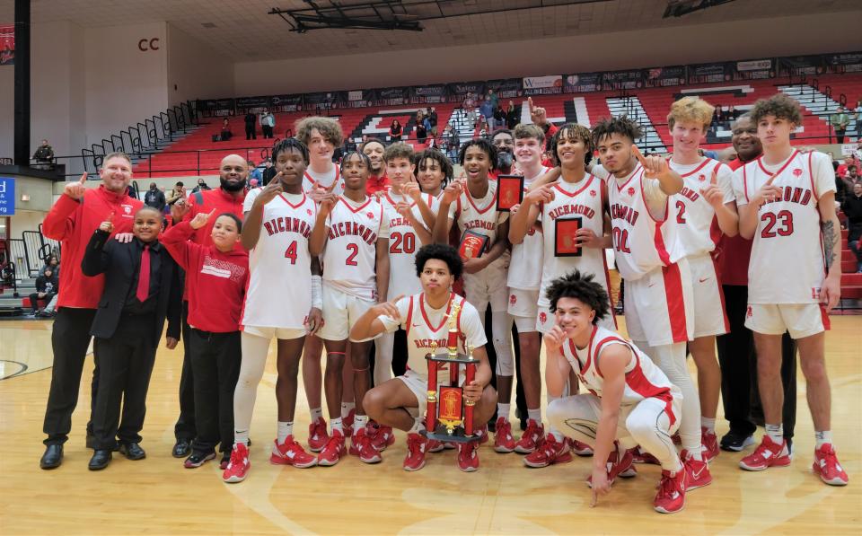 The Richmond Red Devils pose for a picture after winning the 16th annual Bob Wettig Memorial Tournament Dec. 28, 2022.