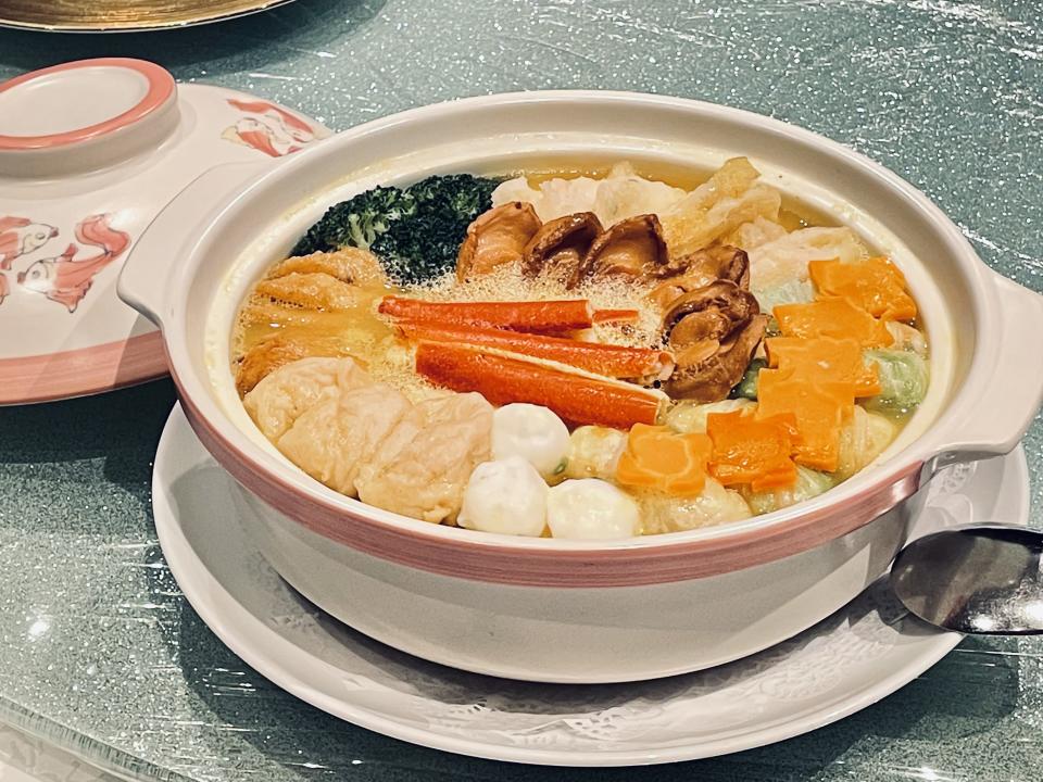 Teochew Golden Fortune Pot at Tien Court (Photo: Stephanie Zheng)