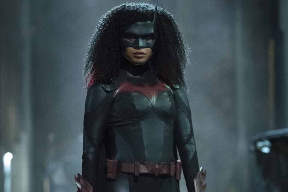 Batwoman -- “Bat Girl Magic!” -- Image Number: BWN203b_0001r -- Pictured: Javicia Leslie as Batwoman -- Photo: Katie Yu/The CW -- © 202 The CW Network, LLC. All Rights