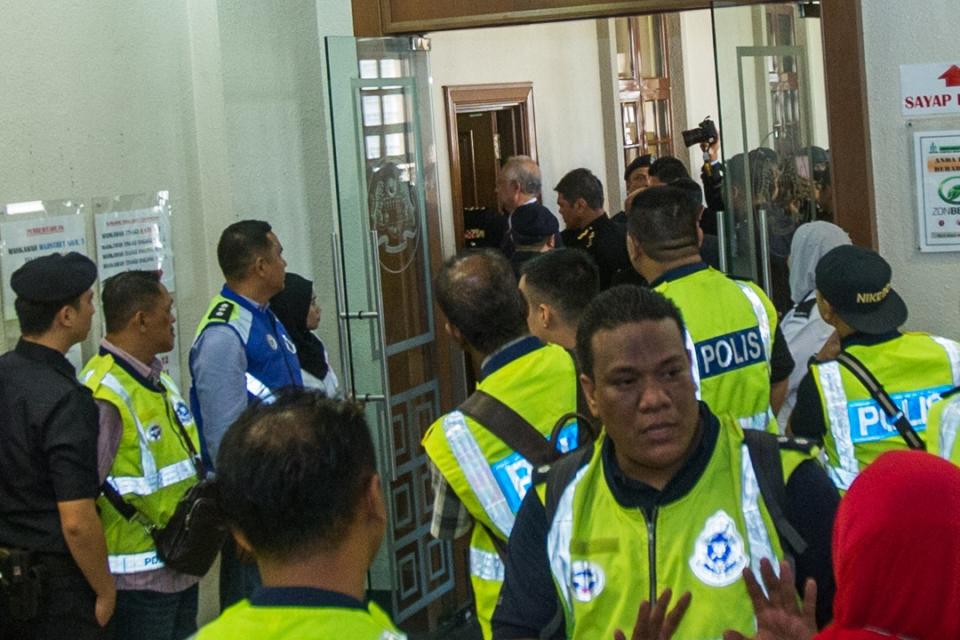 <p>Former Malaysian premier Najib Razak seen entering the High Court on Wednesday (4 July) morning. (PHOTO: Fadza Ishak for Yahoo News Singapore) </p>