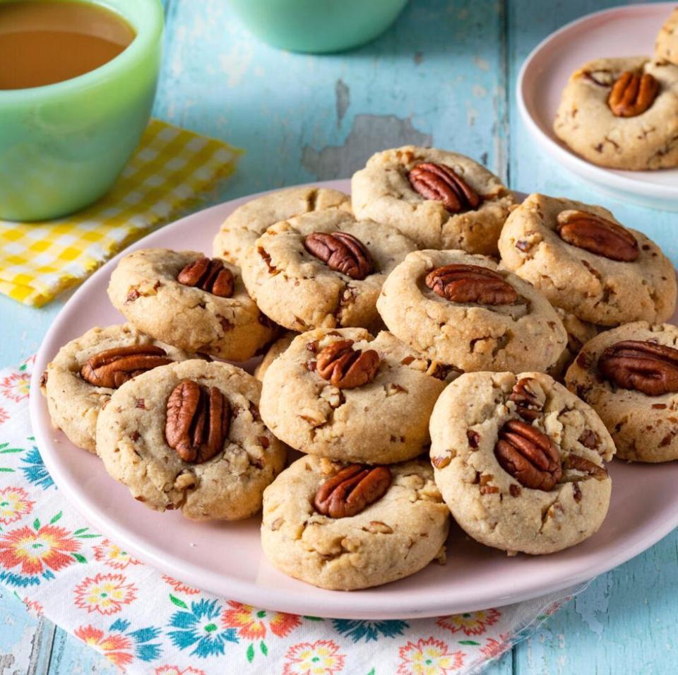 mothers day cookies pecan sandies