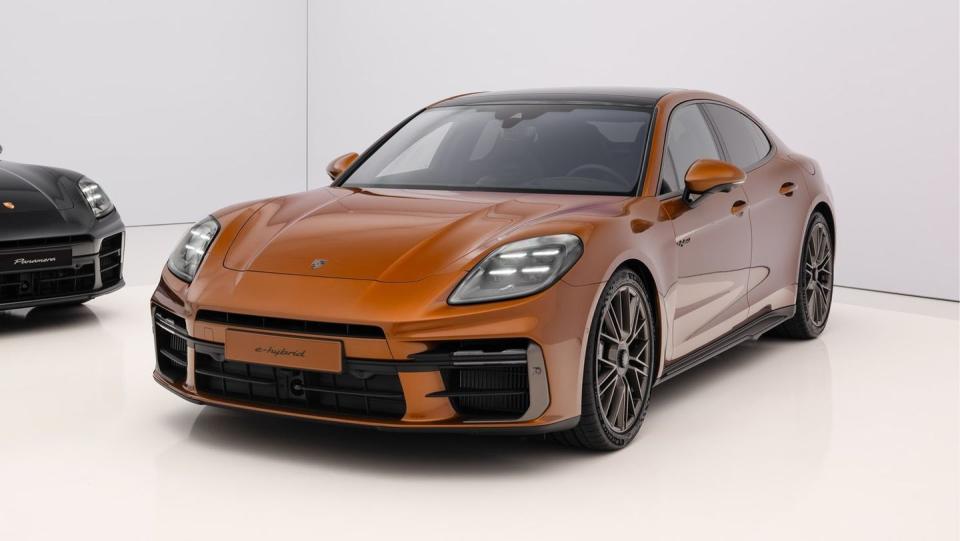 2024 porsche panamera turbo e hybrid