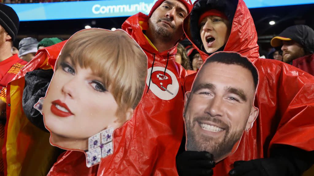 what your obsession with taylor swift's love life says about you