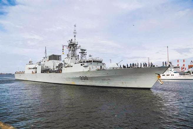 加拿大皇家海軍護衛艦「溫尼伯號」11日在菲律賓訪問。（加拿大駐菲律賓大使館提供）
