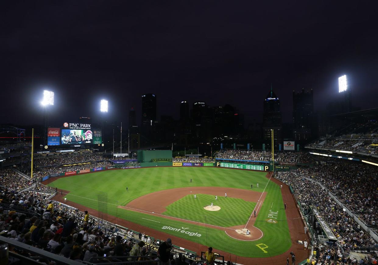 new york yankees v pittsburgh pirates